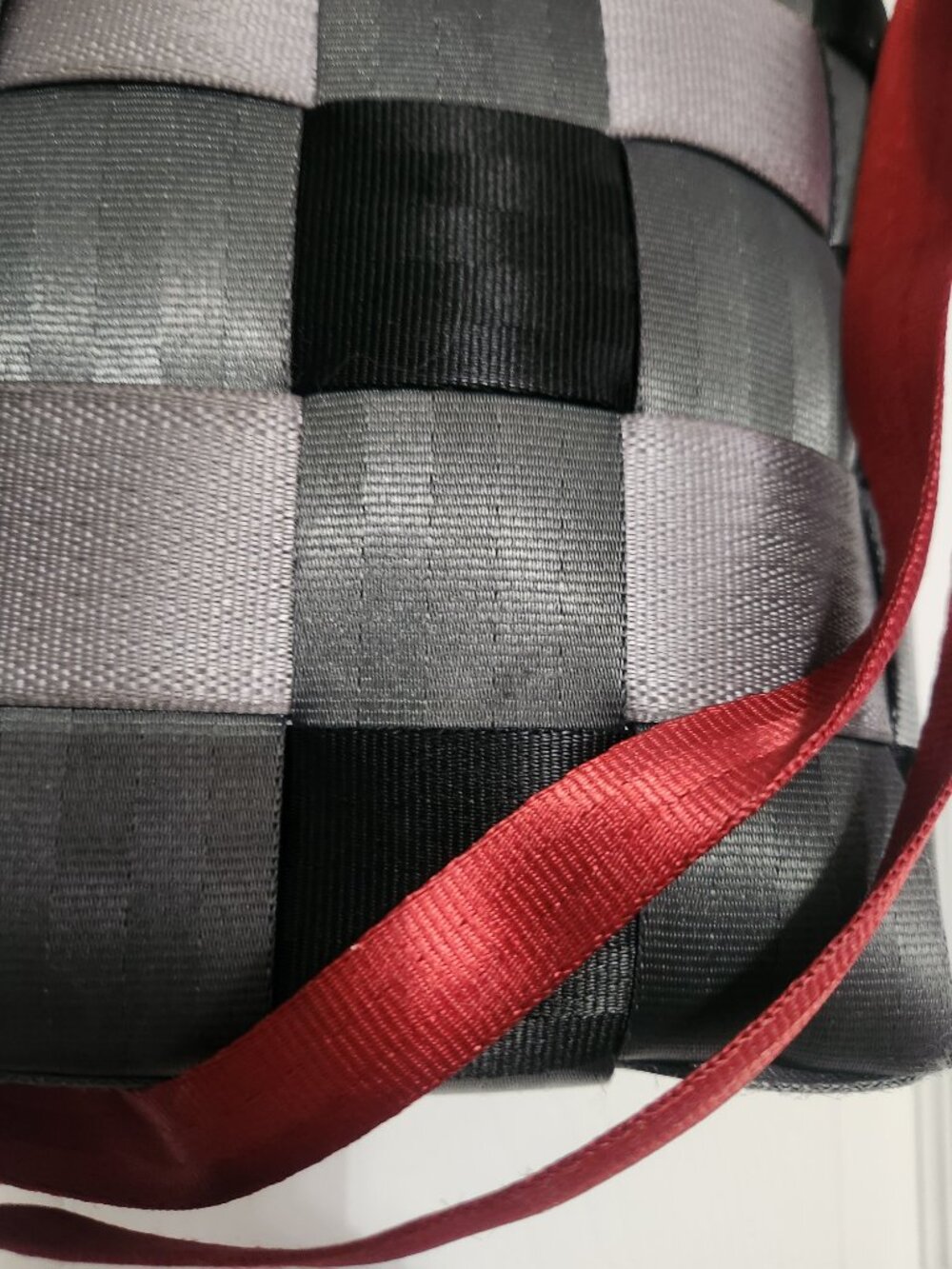 Harveys SPIRIT OF DETROIT Crossbody Tote - Picture 9 of 10